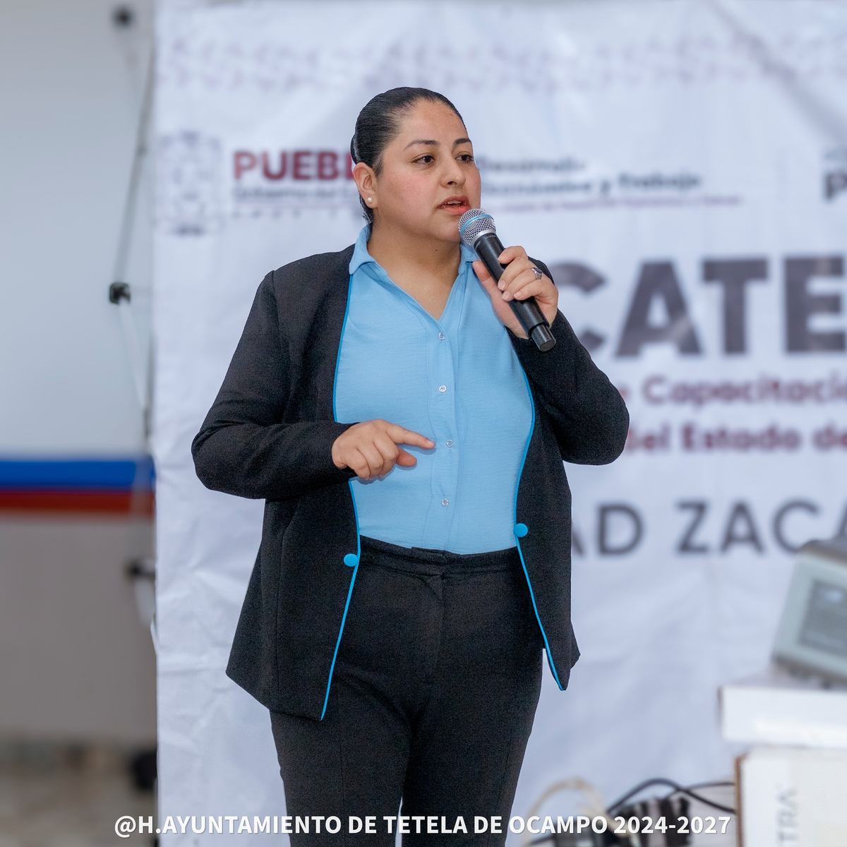 Ponencia “Emprende Turismo”