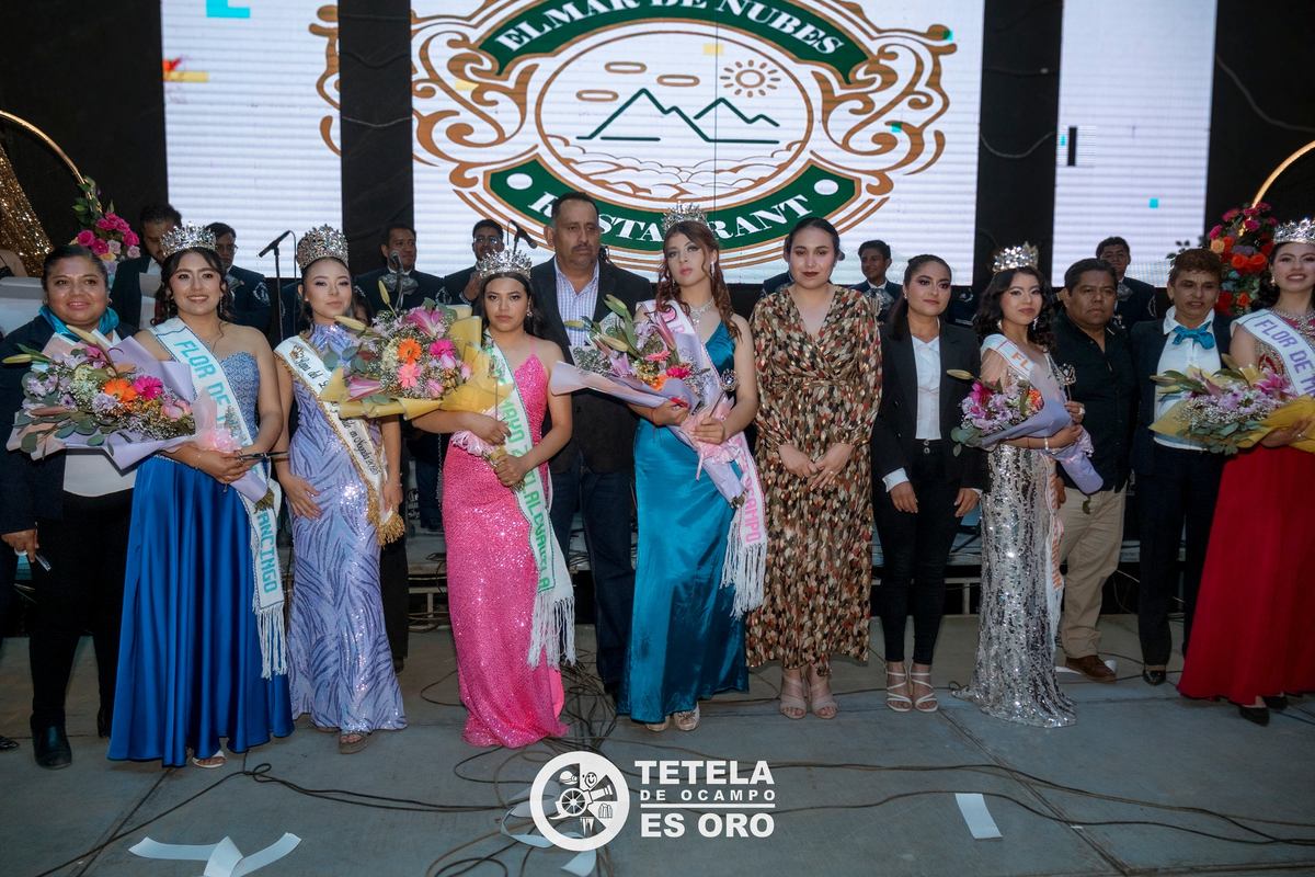 Pasarela y Coronación de las Reinas Flor de Mayo