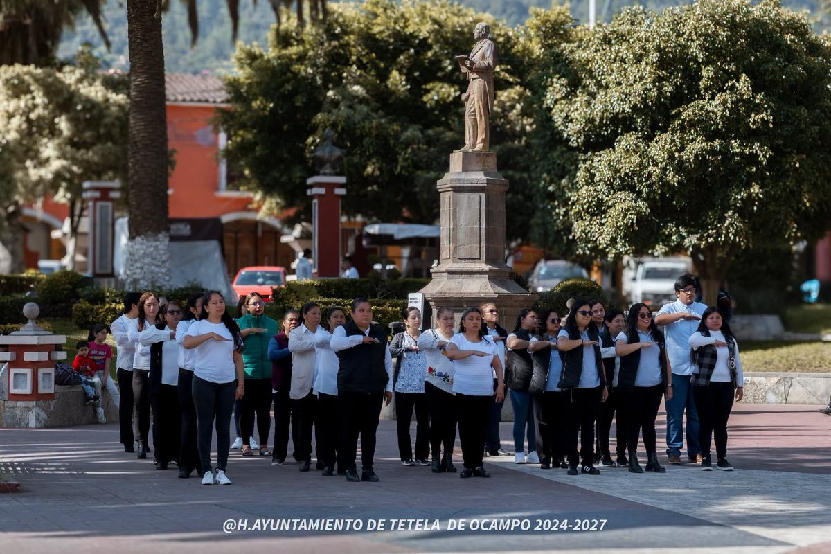 Ceremonia Cívica de Inicio de Semana